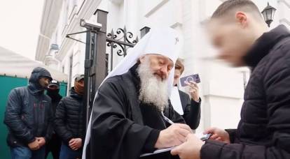 Киев продолжает преследования Украинской православной церкви, затеяв судебный процесс над настоятелем Киево-Печерской лавры