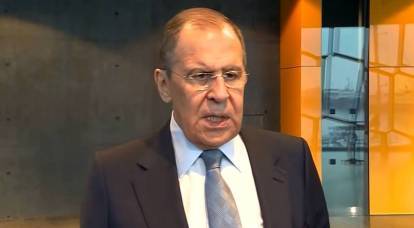 Lavrov, Federal Almanya Cumhuriyeti'nin Yahudileri ablukaya almak için aylık emekli maaşı ödeme kararına öfkelendi