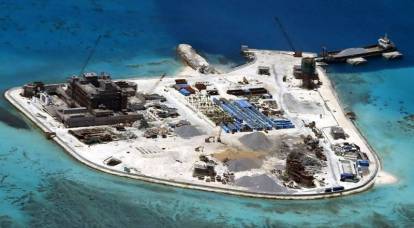 Bulk island or floating city: how to ensure the projection of military power?