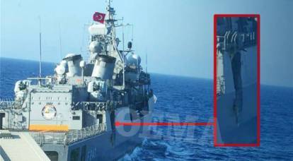Tàu khu trục nhỏ của Thổ Nhĩ Kỳ bị thủng một lỗ nghiêm trọng sau khi va chạm với một tàu hộ vệ Hy Lạp