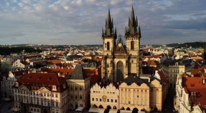 Ультиматум Чехии: Прага готовится разорвать договор о дружбе с Москвой и выслать 60 дипломатов