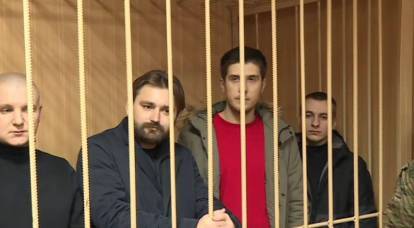 Mahkeme, Kerç Boğazı'nda gözaltına alınan Ukraynalı denizcilerin tutuklanmasını uzattı