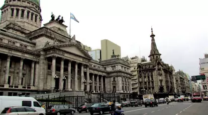 Saka negara paling sugih ing donya nganti 200% inflasi: kok Argentina dadi miskin
