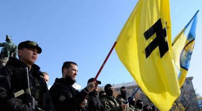 Die ukrainische Polizei schoss vom Asowschen Bataillon in Donbass auf Nazis