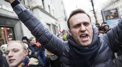 Хакеры выяснили: сторонники Навального получают деньги от британцев