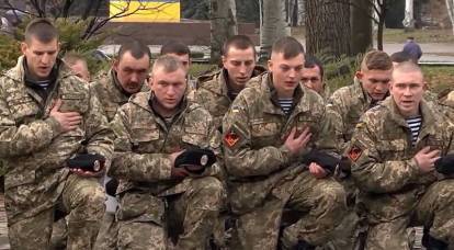 Marineinfanteristen der Streitkräfte der Ukraine verließen die Armee, als sie die Konzentration russischer Truppen an der Grenze bemerkten