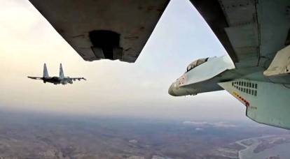 Havacılık ve uzay kuvvetleri bombardıman uçakları Türkiye sınırında Su-35 kisvesi altında militanları imha etti