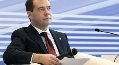 Медведев призвал вознаграждать за ликвидацию натовцев на Украине