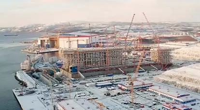 A világ legnagyobb úszódokkja, új hajógyár és hazai motor: Oroszország új vívmányai a hajógyártásban