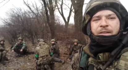 Украинские боевики под Артемовском бросают боевые позиции и пытаются малыми группами покинуть город