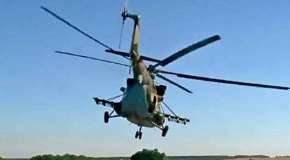 Российский ударный вертолет демонстративно пролетел над конвоем США в Сирии