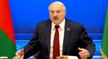 Lukashenko ha annunciato la sua disponibilità a riconoscere ufficialmente la Crimea e ha minacciato la NATO con armi nucleari