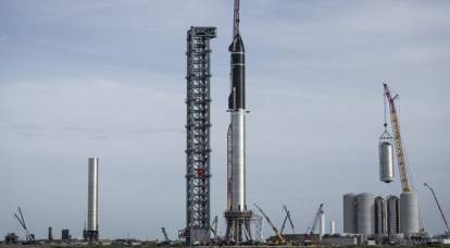 Крупнейшая ракета Илона Маска готова к первому полету