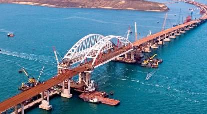"El puente de Crimea se derrumbará y Rusia se derrumbará"