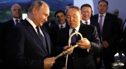 Demersul Kazahstanului: Nazarbayev a refuzat să privească podul din Crimeea