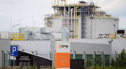 Polonya, Amerikan LNG'sinin Rus gazından daha karlı olduğunu açıkladı