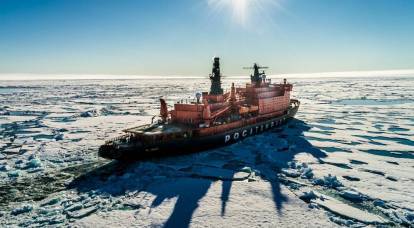 Rusya kruvaziyer buz kırıcıları üretmeye hazır