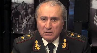 Tướng Martirosyan: Putin đã có thể đánh bại Lukashenka trên sân của chính mình