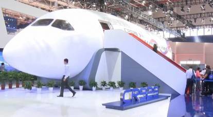 Rus-Çin uçağının gövdesi ilk kez MAKS'ta sergilenecek