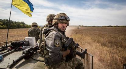 Robos de hambre: soldados de las Fuerzas Armadas de Ucrania en Donbass toman comida de civiles
