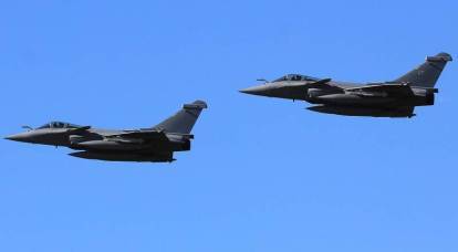 Министр обороны Франции заявил, что российская ПВО угрожала сбить самолеты ВВС страны над Черным морем