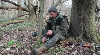 WSJ: Viện trợ của Mỹ sẽ không thể bù đắp được tình trạng thiếu nhân sự trong Lực lượng Vũ trang Ukraine