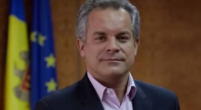 "Maestro de Moldavia" Plahotniuc renuncia al cargo de líder del Partido Demócrata