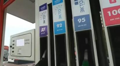 Ruslar benzin fiyatlarında yeni bir sıçrama bekliyor