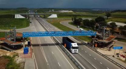 Cruzamentos aéreos começaram a ser instalados na rodovia Tavrida, na Crimeia