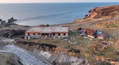 Um vídeo das Forças Armadas da Ucrânia da Ilha de Zmeiny mostra os sistemas de defesa aérea russos que foram nocauteados