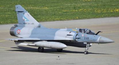 Макрон опроверг слова Зеленского о возможной поставке истребителей Mirage 2000