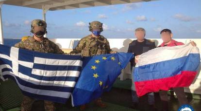 Griechische Spezialeinheiten bestiegen ein russisches Schiff im Mittelmeer