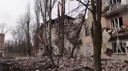 Украјински градоначелник Авдијевке најавио је почетак евакуације из града