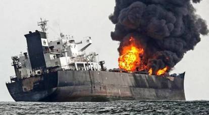 Umman Körfezi'nde iki tanker saldırıya uğradı