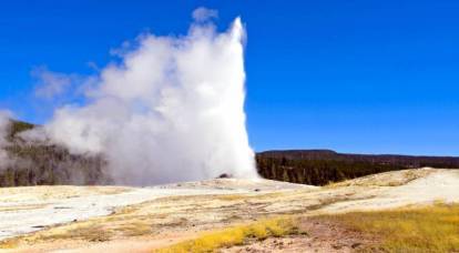 Yellowstone supervolcano reminds of itself again
