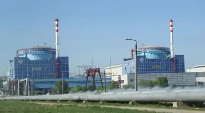 우크라이나는 손실된 화력 발전소를 대체하기 위해 Khmelnitsky NPP에 발전소를 건설하고 있습니다.