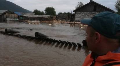 Irkutsk bölgesinde Federal otoyol "Sibirya" sular altında kaldı - acil durum modu