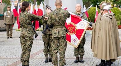 "روسيا أثبتت بشكل مقنع": البولنديون بشأن عودة التجنيد في الجيش