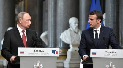 Россия и Франция тайно выслали дипломатов друг друга