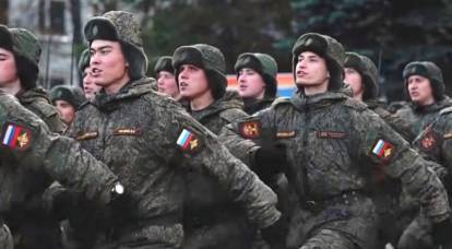 "Ichkeria를 섬 깁니다!": 러시아 육군 군인들이 이상한 노래를 부르며 행진합니다.
