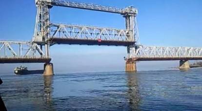 The network discusses footage of a strike on a bridge in Odessa Zatoka using a sea drone