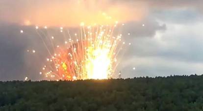 Explosões no norte da Crimeia: subestação e depósito de munições em chamas