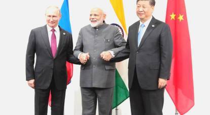 Times of India: Upevňování vztahů mezi Ruskem a Čínou trápí i Indii