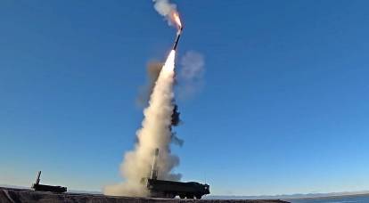 Laskeutuminen "Zircon": Venäläinen hypersonic ohjus sisällytetään rannikkokompleksiin