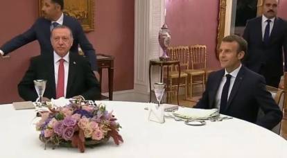 Erdogan riet Macron, einen Psychotherapeuten aufzusuchen, Paris erinnerte sich an den Botschafter
