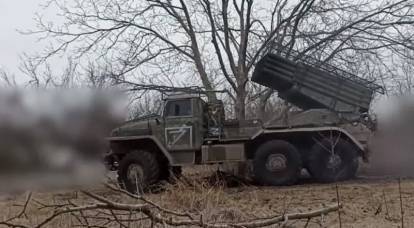 रूसी सैनिक अवदीव्का के पश्चिम में यूक्रेनियनों को धकेल रहे हैं: ओर्लोव्का और टोनेंको आज़ाद हो गए हैं