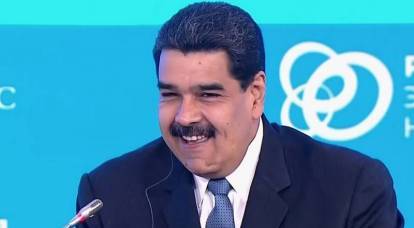 Президент Венесуэлы назвал Зеленского шутом сродни Гуайдо