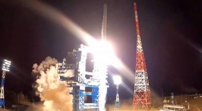 In the West, they are wondering about the goals of launching the Russian military satellite EMKA-3