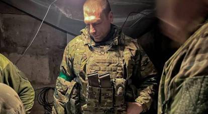 乌克兰将军意外辞职：为何维克托·霍连科被免职