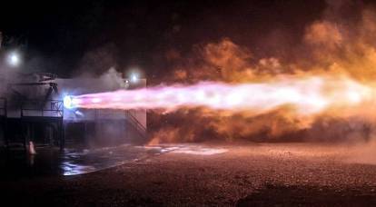SpaceX, dünyadaki en itme gücüne sahip roket motorunu gösterdi